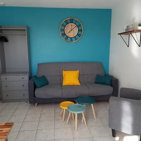 Lägenhet 2/4 Pers Proche Centre Avec Balcon, Parking