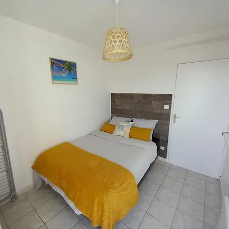 2/4 Pers Proche Centre Avec Balcon, Parking Lägenhet *