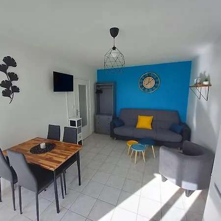 2/4 Pers Proche Centre Avec Balcon, Parking Apartment *